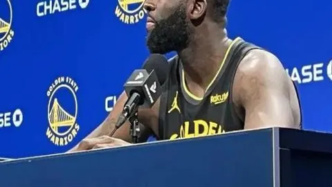 “林诗栋亚洲杯乒乓球赛轻松击败篠塚大登三局”