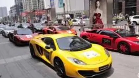 《激战正酣！实力近邻，永亚卡达与帕尔斯巴亚巅峰对决一触即发》